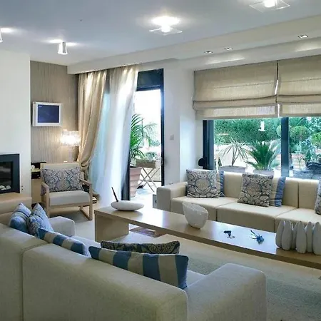 Villa Efi *